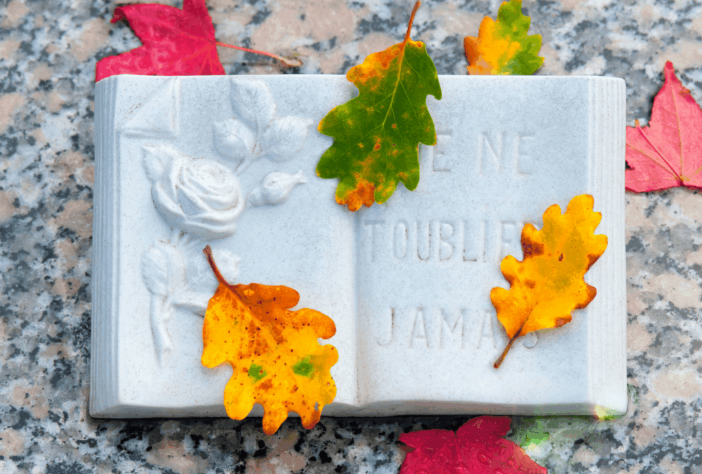 Quelle forme choisir pour une plaque funéraire ?