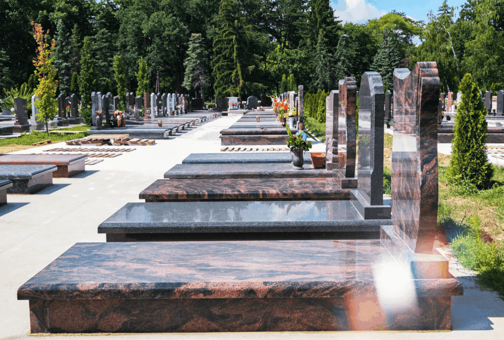 Faut-il une autorisation pour mettre une pierre tombale ?