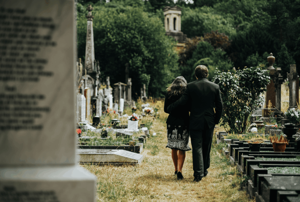 Quelle phrase graver sur la plaque funéraire d'un enfant