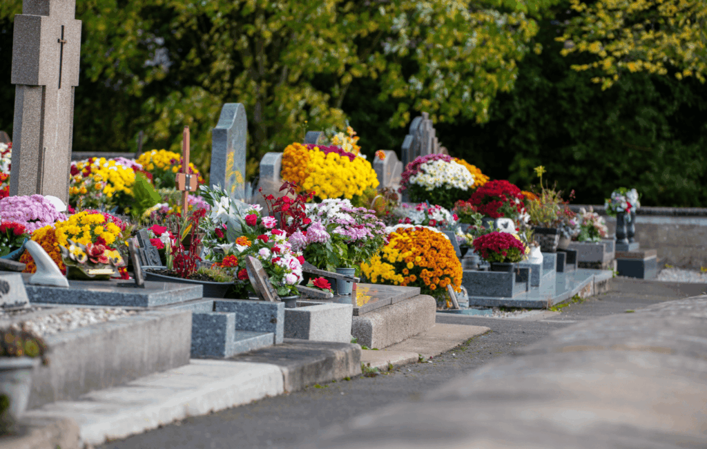 Peut-on inscrire un surnom sur une tombe en France ?